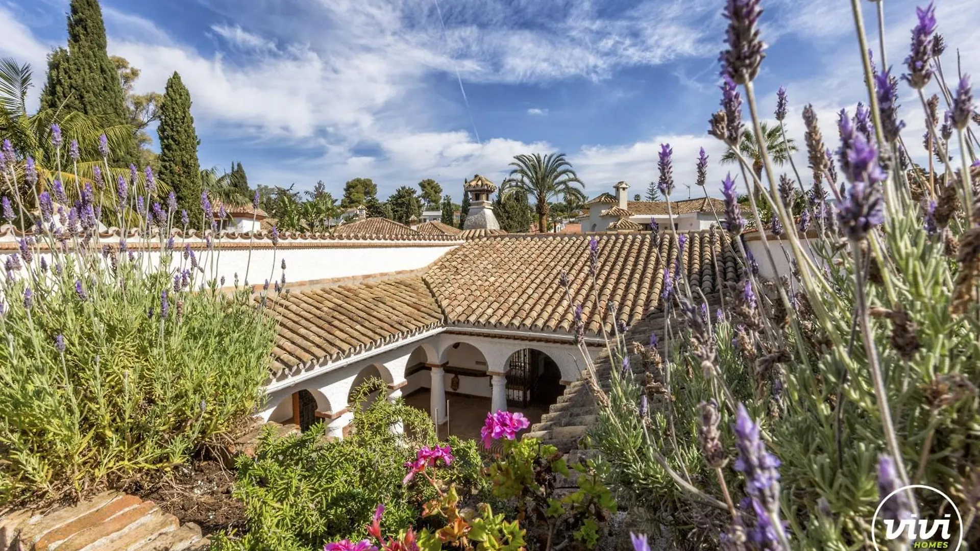Vivi Homes - Villa Costabella Pool, Sauna, Garden & Beach Marbella 0*,