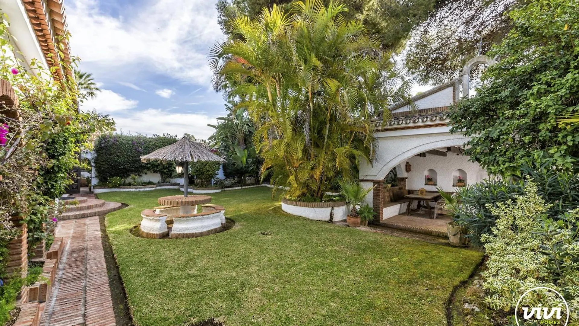 Vivi Homes - Villa Costabella Pool, Sauna, Garden & Beach Marbella 0*,